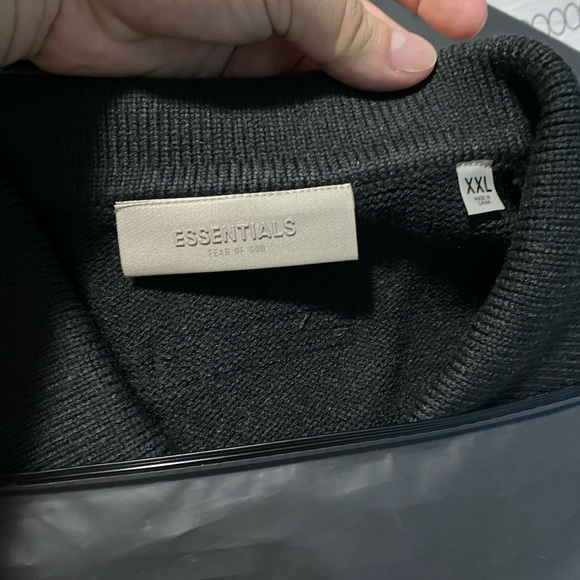 Fear of God Essentials Black Knit '1977' Long Sleeve Polo - Picture 15 of 15